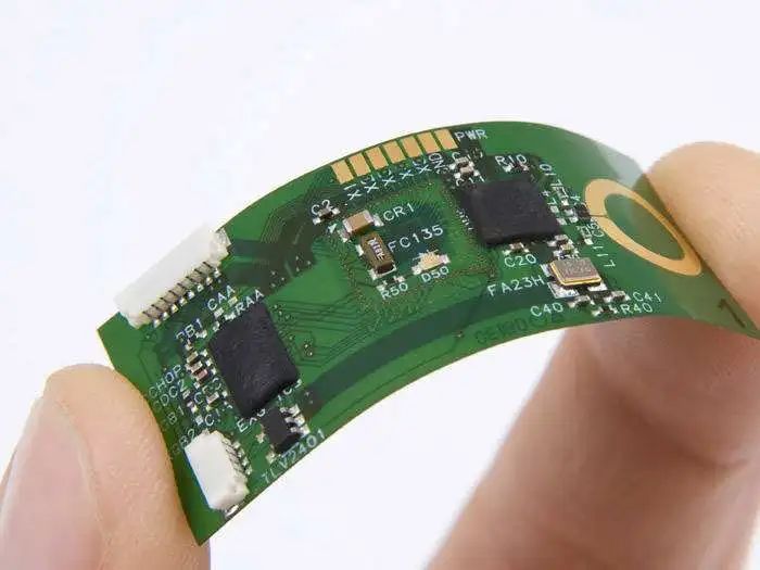 深度解析！如何判断 PCB 板是否变形？